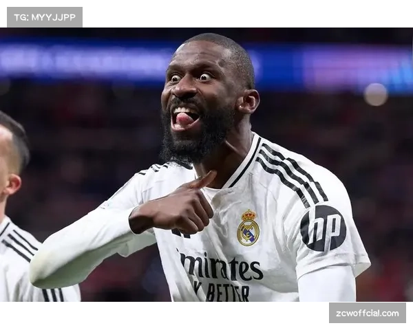 欧足联就1-4决赛中向场内投掷杂物的行为，对某俱乐部边线区域启动调查